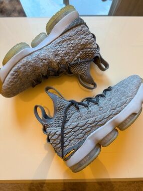 Nike LeBron 15 City Edition